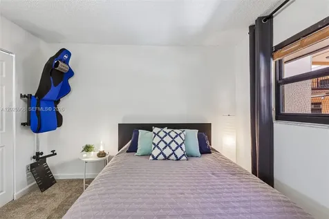 400 Commodore Drive Plantation FL 33325