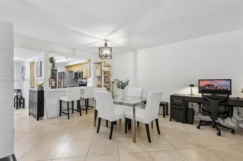 400 Commodore Drive Plantation FL 33325