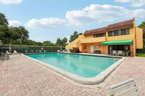 400 Commodore Drive Plantation FL 33325