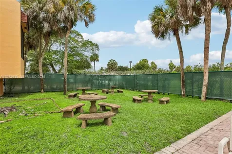 400 Commodore Drive Plantation FL 33325