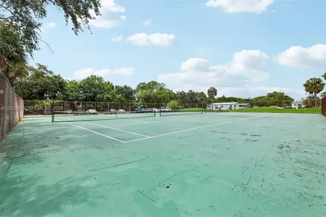 400 Commodore Drive Plantation FL 33325