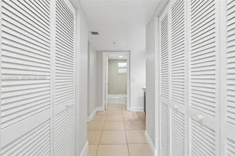 4147 Stirling Road Dania Beach FL 33314