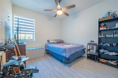 2588 SE 2nd Street Homestead FL 33033