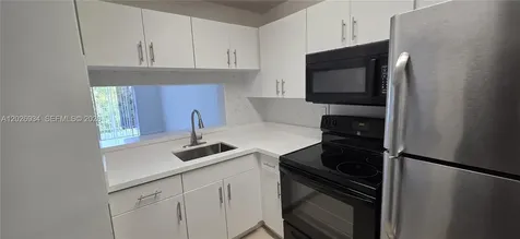 492 NW 165th St Road Miami FL 33169