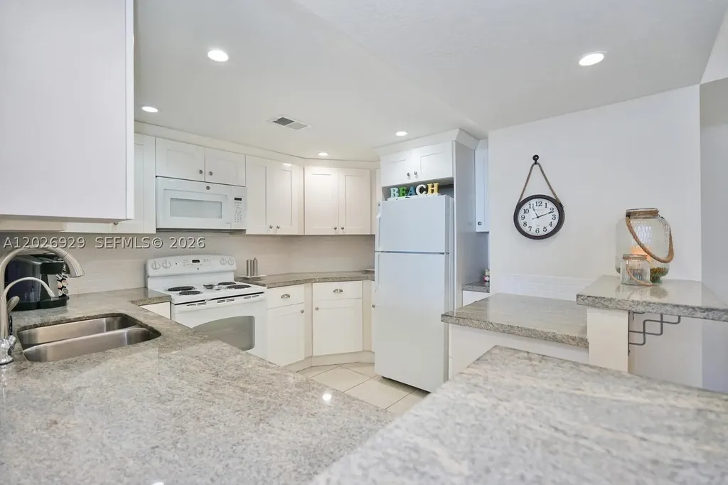 3725 S Ocean Drive Hollywood FL 33019