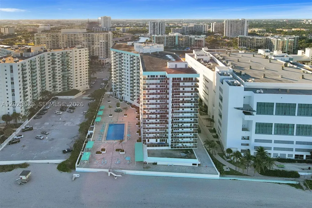 3725 S Ocean Drive Hollywood FL 33019