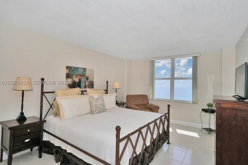 3725 S Ocean Drive Hollywood FL 33019