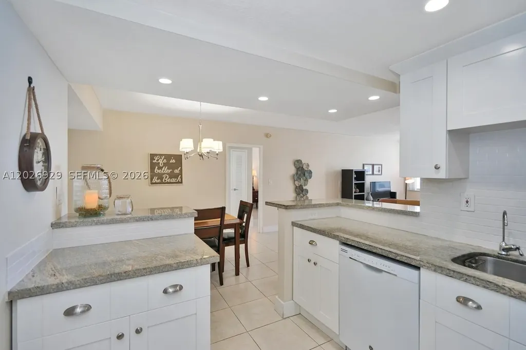 3725 S Ocean Drive Hollywood FL 33019