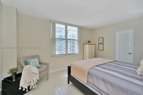 3725 S Ocean Drive Hollywood FL 33019