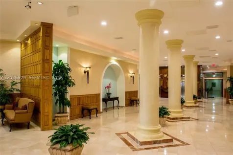 3725 S Ocean Drive Hollywood FL 33019