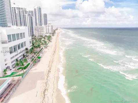 3725 S Ocean Drive Hollywood FL 33019