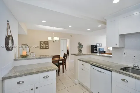 3725 S Ocean Drive Hollywood FL 33019