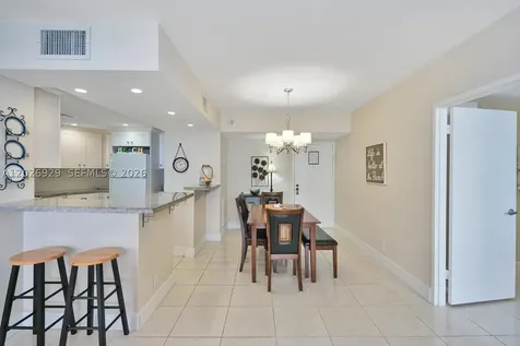 3725 S Ocean Drive Hollywood FL 33019