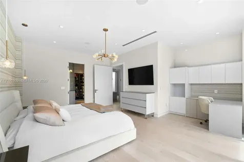 16500 Collins Avenue Sunny Isles Beach FL 33160