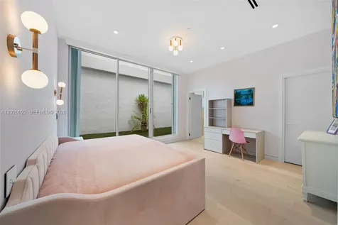 16500 Collins Avenue Sunny Isles Beach FL 33160