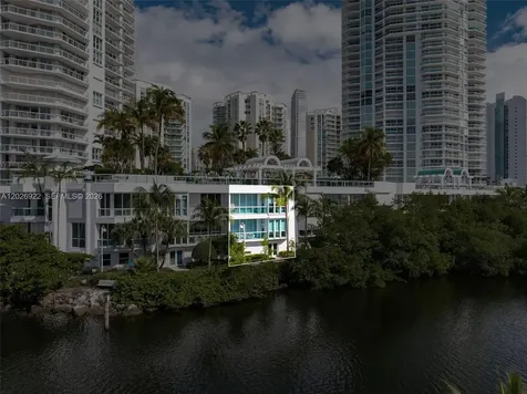 16500 Collins Avenue Sunny Isles Beach FL 33160