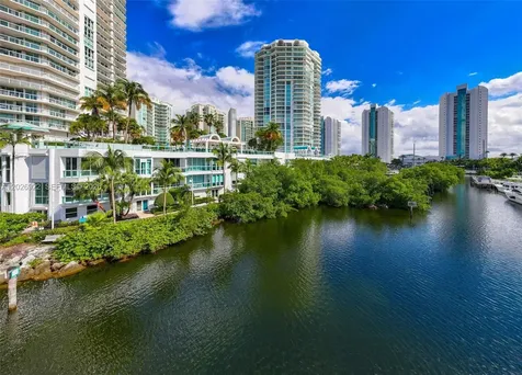 16500 Collins Avenue Sunny Isles Beach FL 33160