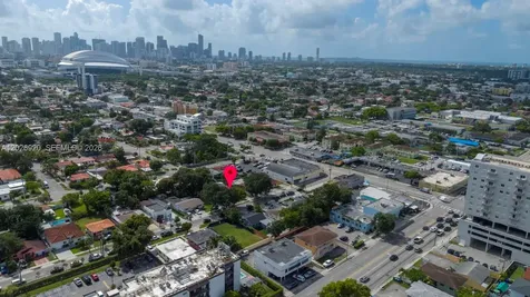 Miami FL 33125