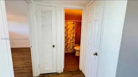 11195 SW 1st Street Sweetwater FL 33174