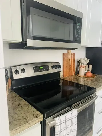10393 N Kendall Drive Miami FL 33176