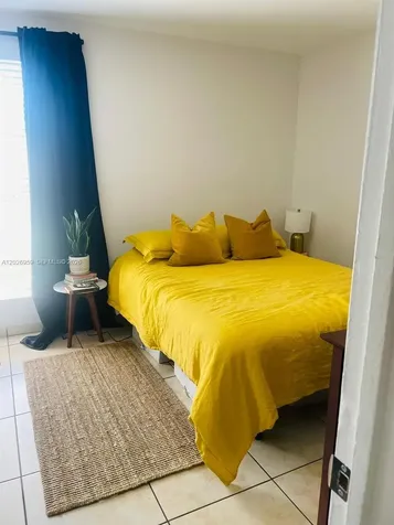 10393 N Kendall Drive Miami FL 33176