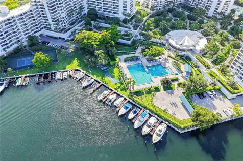 2500 Parkview Drive Hallandale Beach FL 33009