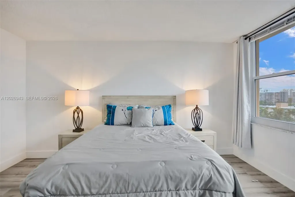 2501 S Ocean Drive Hollywood FL 33019