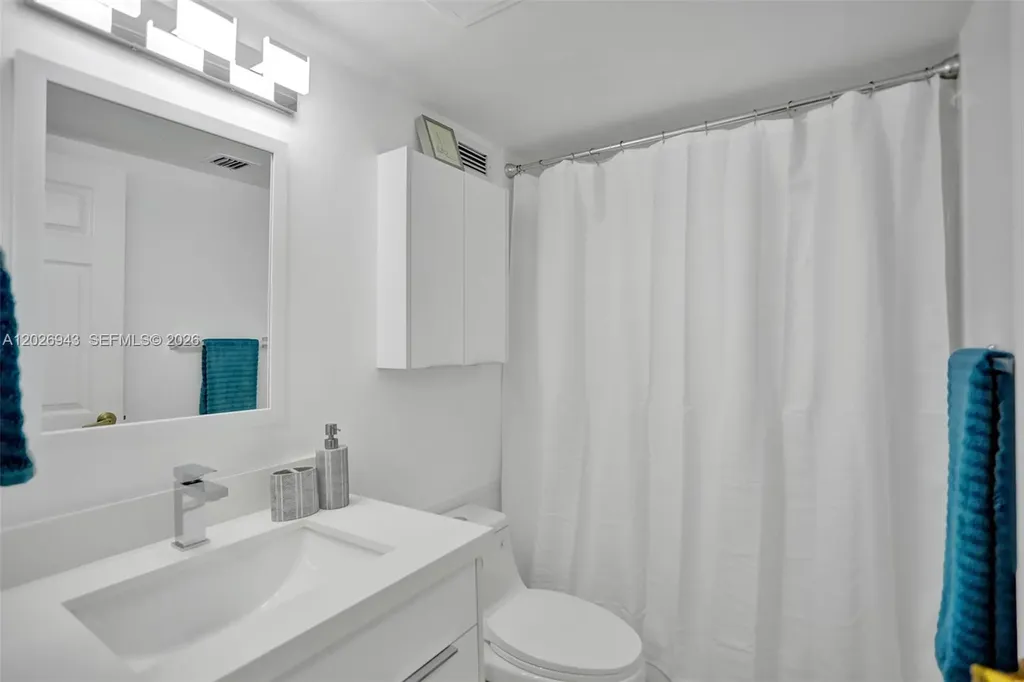 2501 S Ocean Drive Hollywood FL 33019