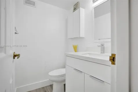 2501 S Ocean Drive Hollywood FL 33019