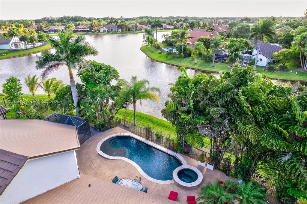 1087 Deerwood Lane Weston FL 33326