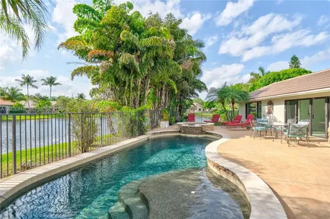 1087 Deerwood Lane Weston FL 33326