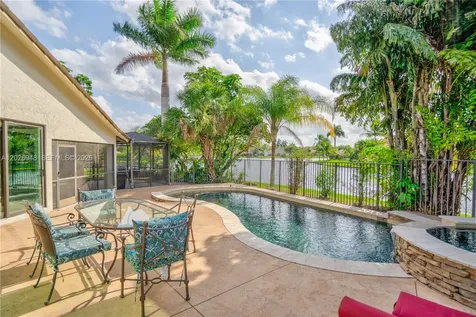 1087 Deerwood Lane Weston FL 33326