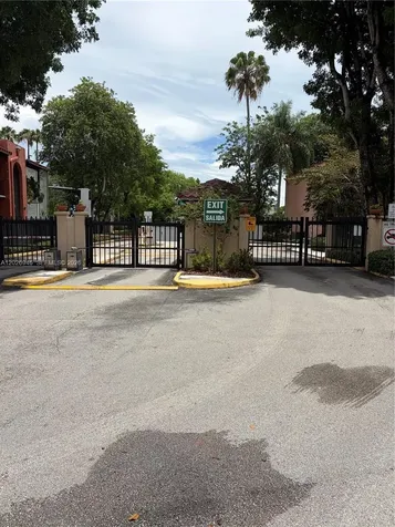 10778 N Kendall Drive Miami FL 33176