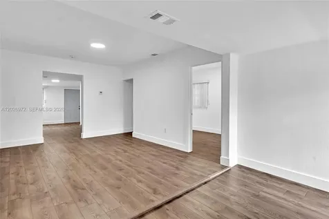 2636 SW 29th Court Miami FL 33133