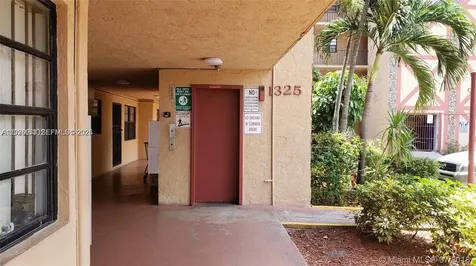 1325 W 68th Street Hialeah FL 33014