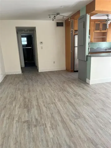 240 Collins Avenue Miami Beach FL 33139