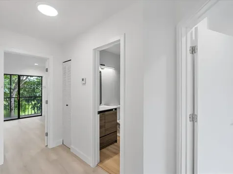 1089 NE 210th Terrace Miami FL 33179