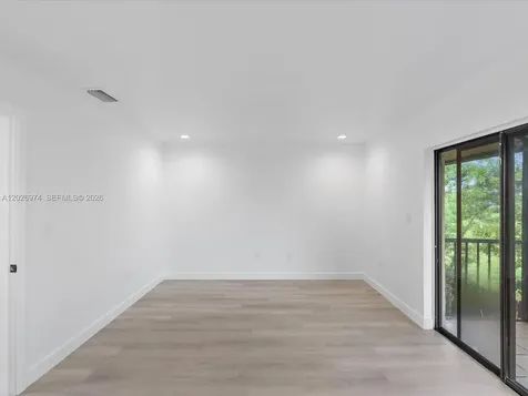 1089 NE 210th Terrace Miami FL 33179