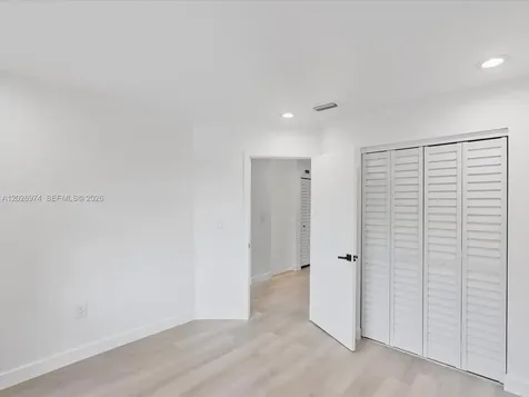 1089 NE 210th Terrace Miami FL 33179