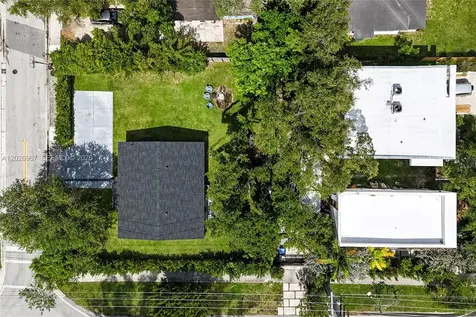 6198 SW 63rd Street South Miami FL 33143