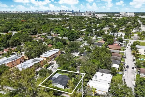 6198 SW 63rd Street South Miami FL 33143