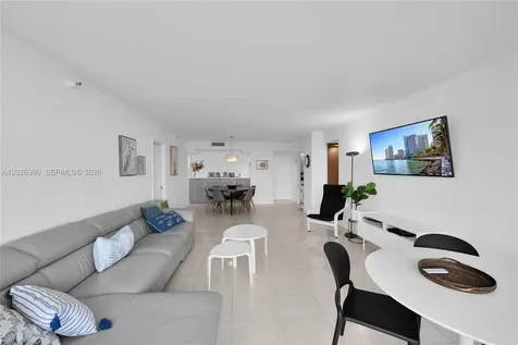 20515 E Country Club Drive Aventura FL 33180