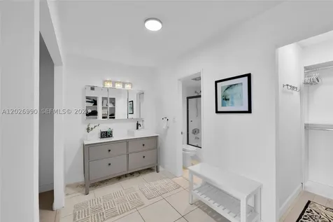 20515 E Country Club Drive Aventura FL 33180