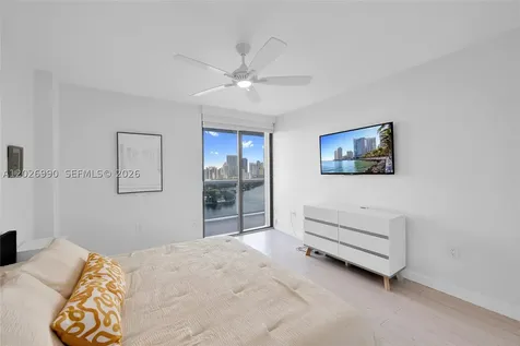 20515 E Country Club Drive Aventura FL 33180