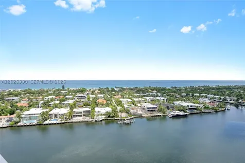 20515 E Country Club Drive Aventura FL 33180