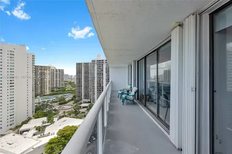 20515 E Country Club Drive Aventura FL 33180