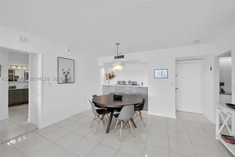 20515 E Country Club Drive Aventura FL 33180