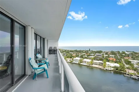 20515 E Country Club Drive Aventura FL 33180