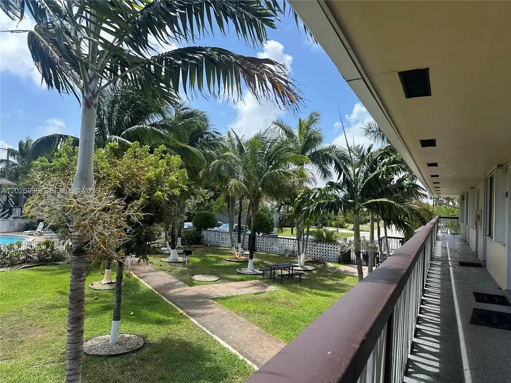 2900 NE 17th Avenue Pompano Beach FL 33064