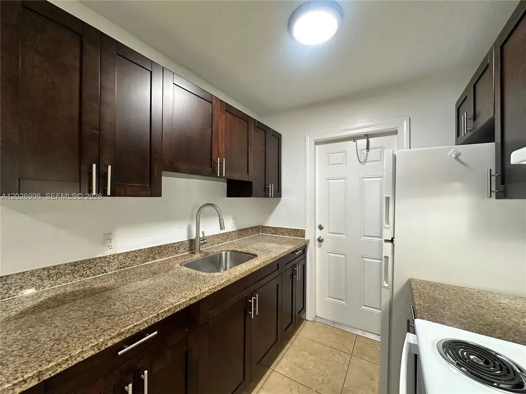 2900 NE 17th Avenue Pompano Beach FL 33064
